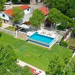 Veronika - Makarska By Guide * Poljica (Makarska)