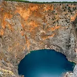 Willa Veronika - Makarska By Guide *