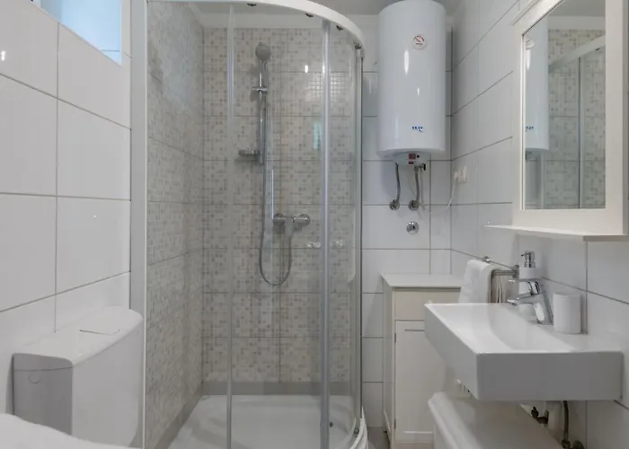 Veronika - Makarska By Guide * Poljica (Makarska)